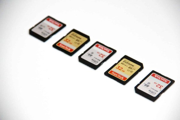 Peut-on augmenter la capacité de stockage d'un Nokia 8.3 via une carte microSD?