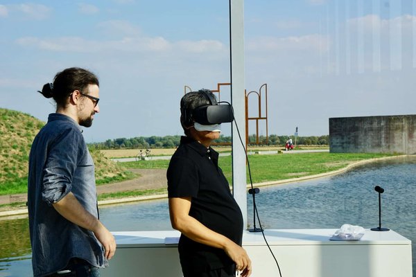 Comment la réalité virtuelle peut-elle être employée pour améliorer les méthodes d'entraînement des forces de l'ordre?